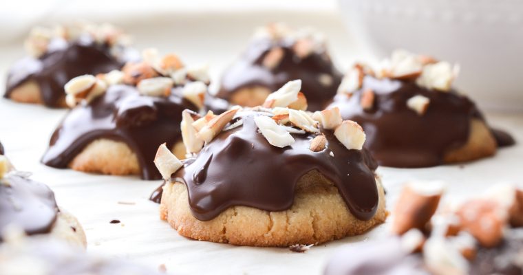 Almond Roca Shortbread Cookies | Vegan | Paleo
