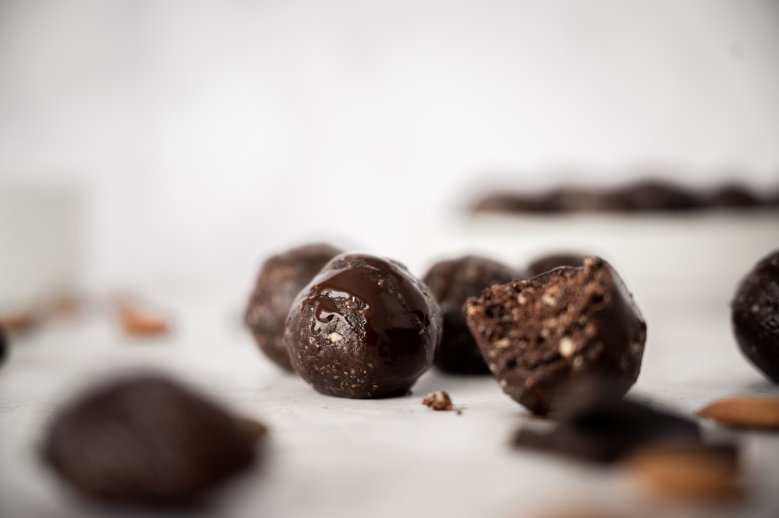 Chocolate Almond Power Balls | Vegan + Paleo
